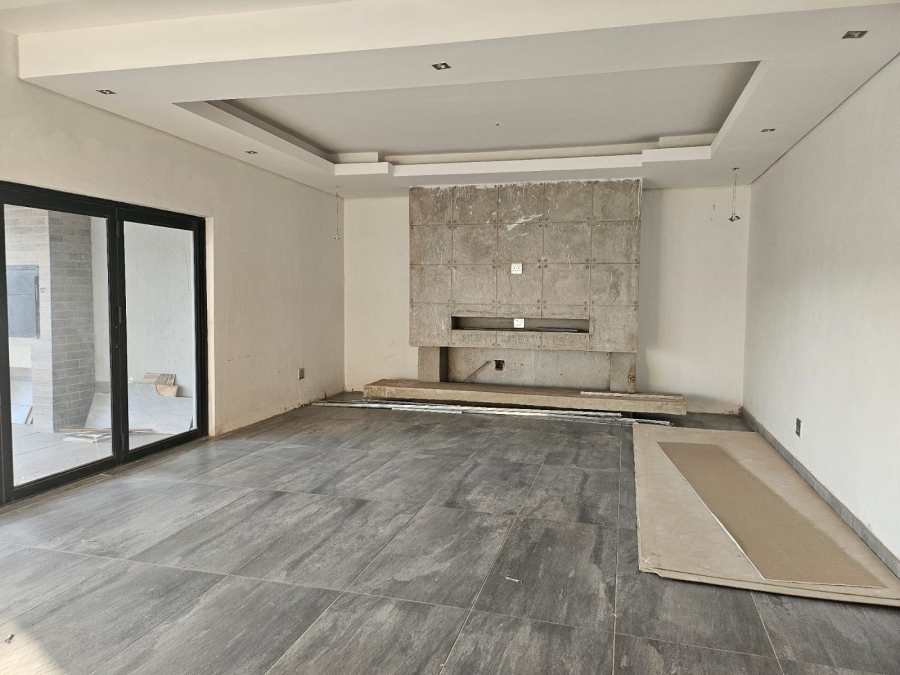 7 Bedroom Property for Sale in Melodie North West